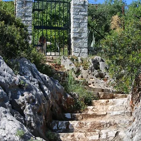 Vittori Nissaki Nisaki (Corfu)
